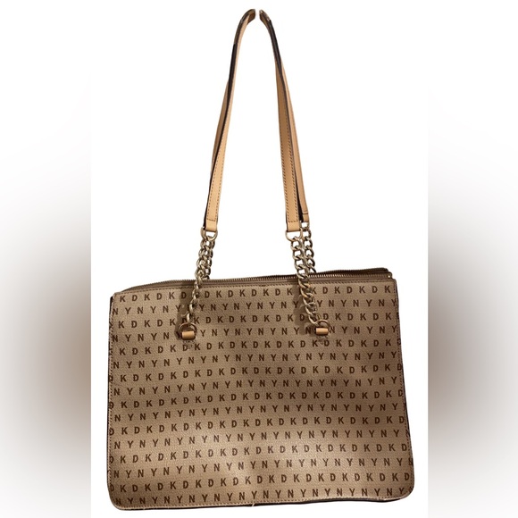 DKNY tote purse in good condition - Picture 5 of 12
